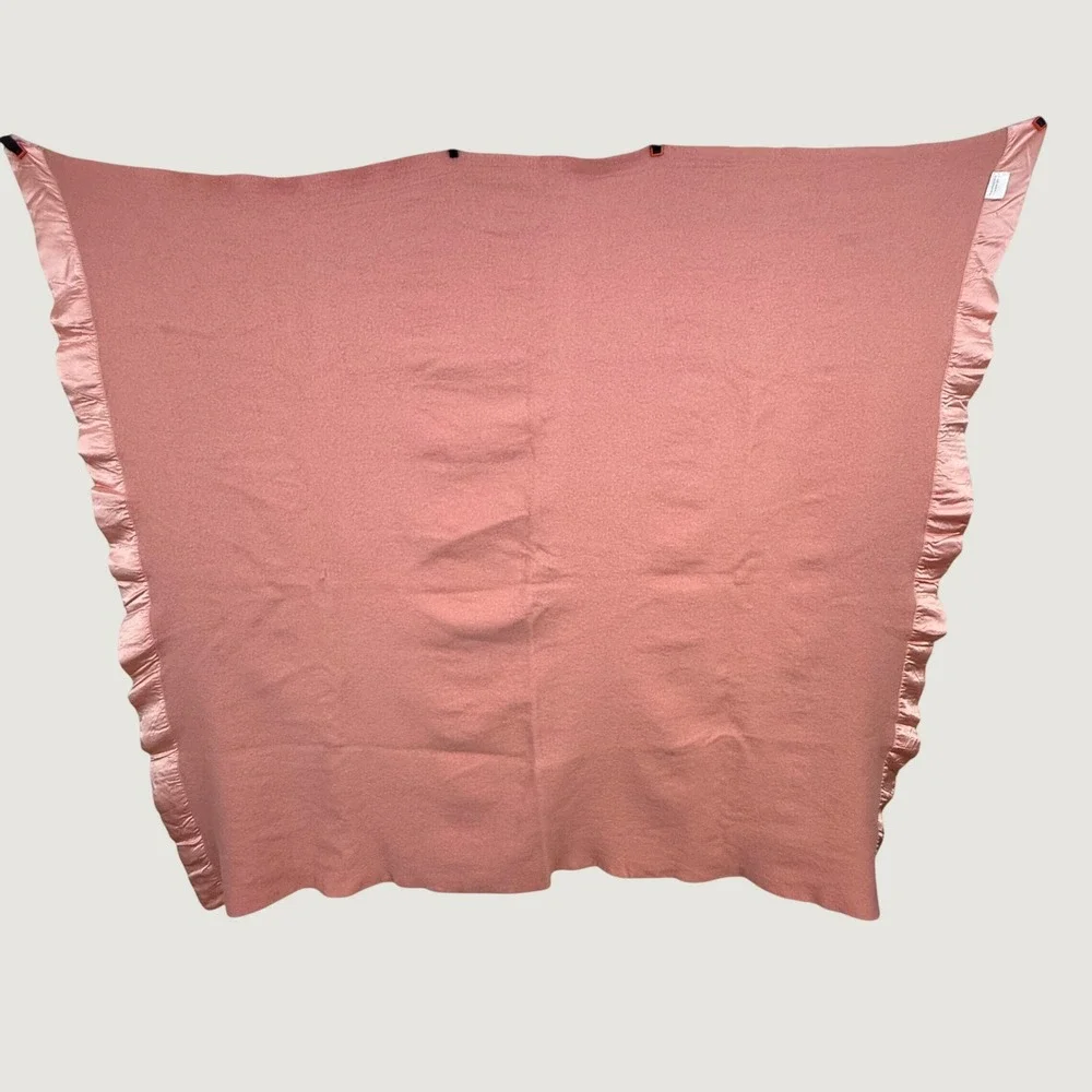 Vintage St. Marys Pink Wool Blanket Satin Trim MCM 64x74